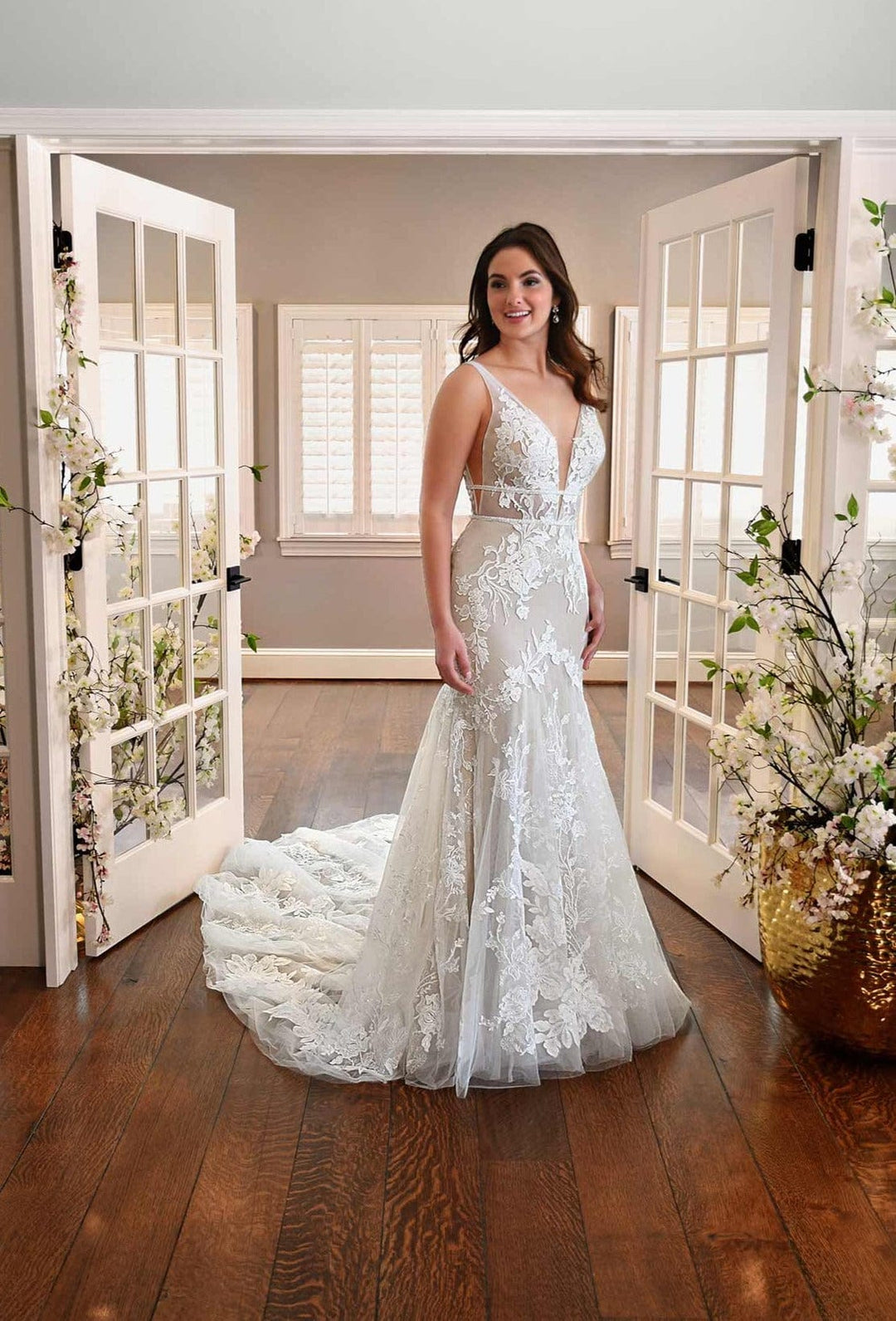 Essense of Australia D3300 Size 16 – Luxe Redux Bridal