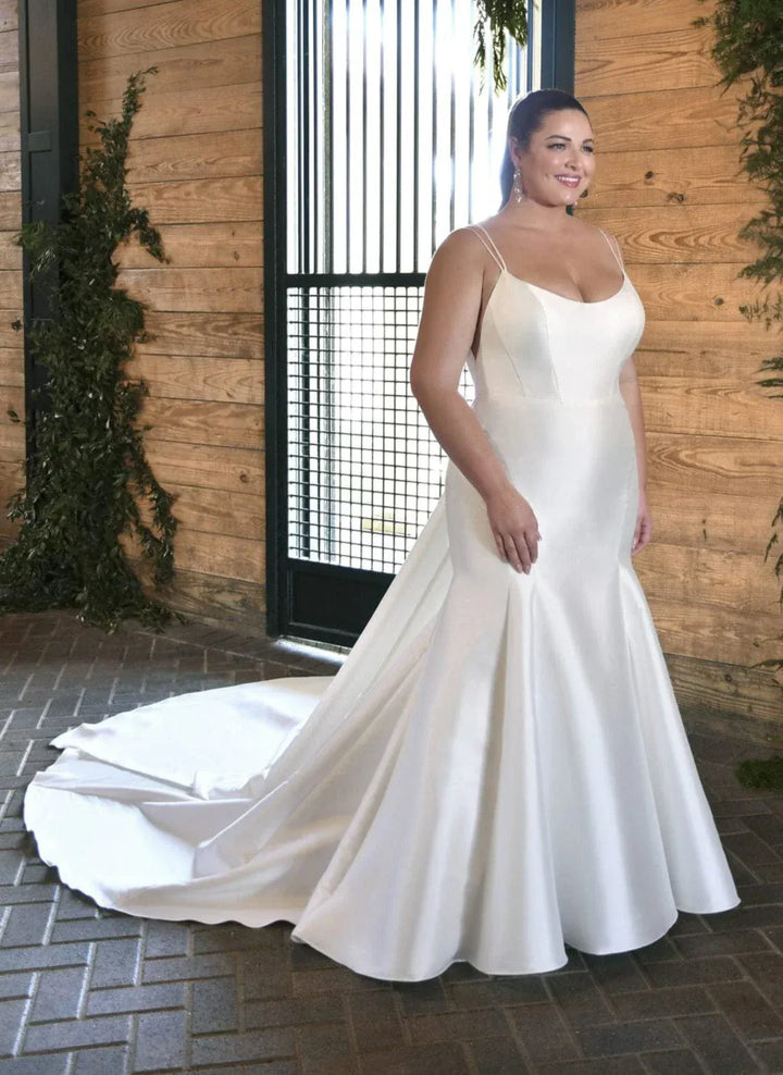 Essense of Australia D3404 - Size 20