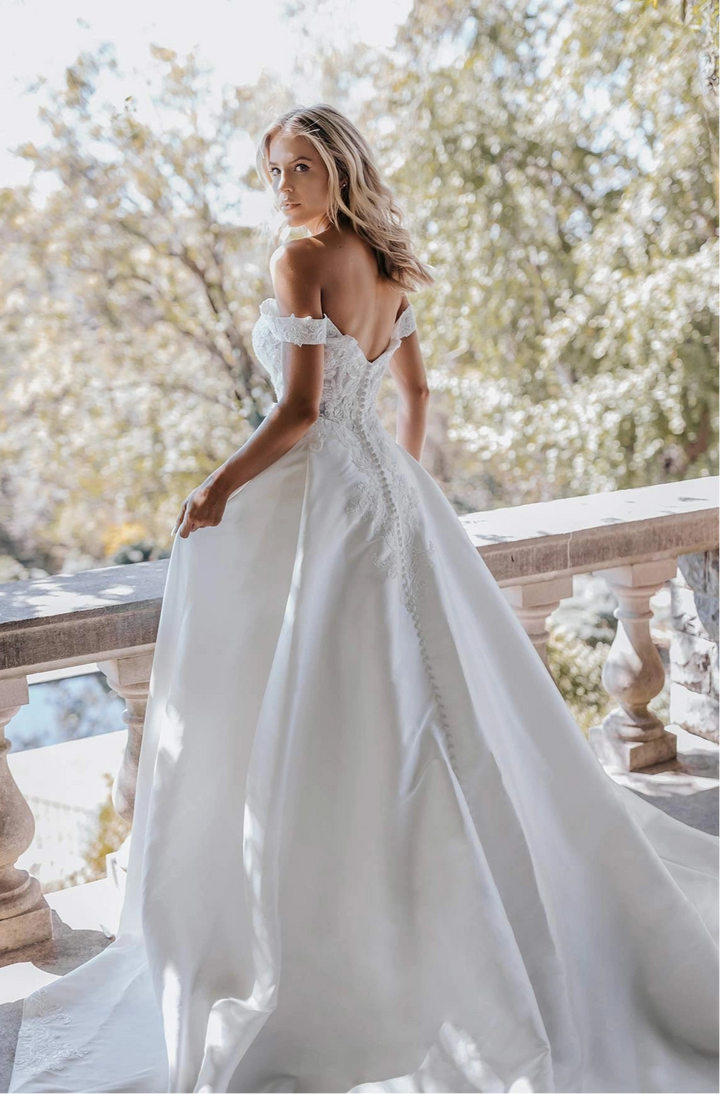 Essense of Australia D3565 - Size 12