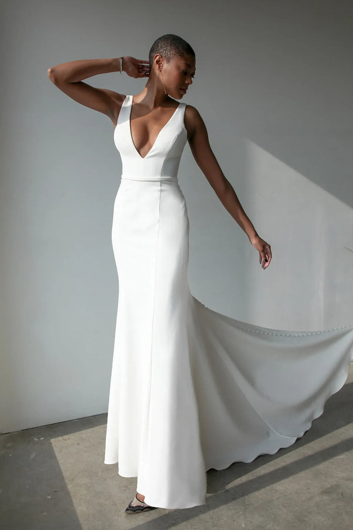 Essense of Australia D3576 - Size 10