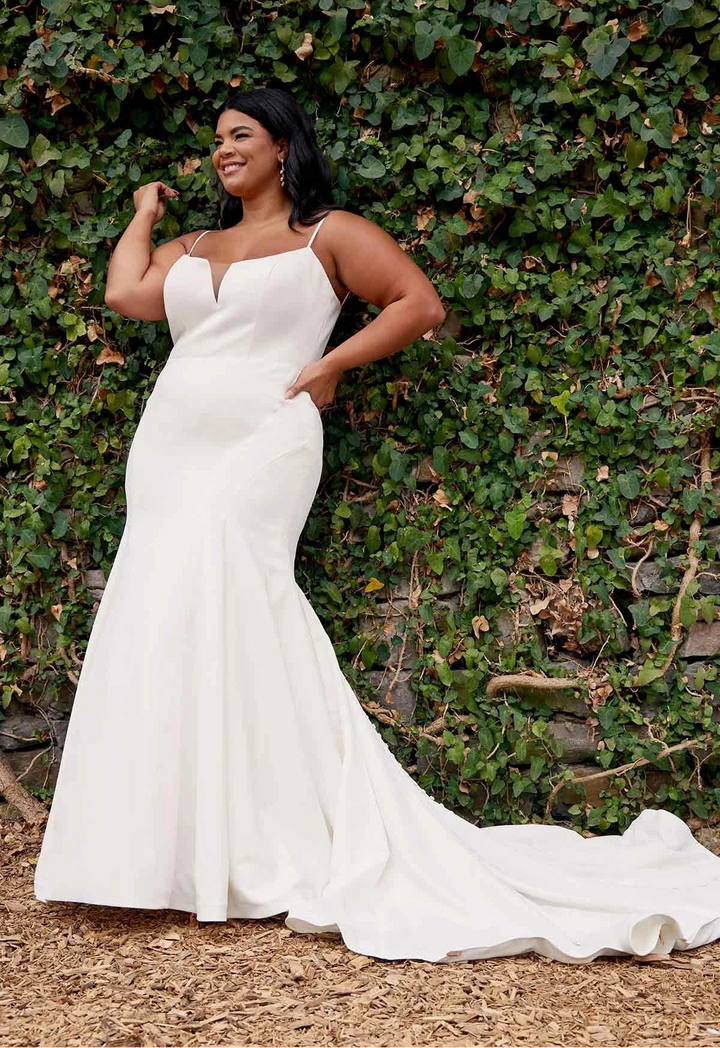 Essense of Australia D3615 - Size 22