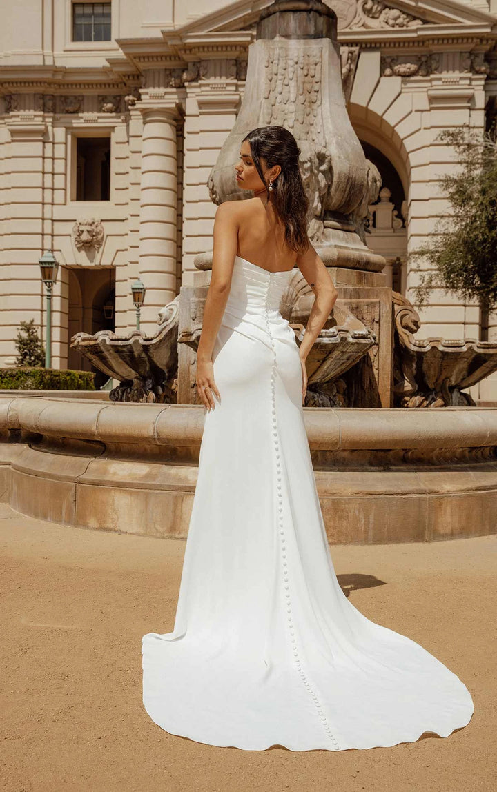 Essense of Australia D3634 - Size 8