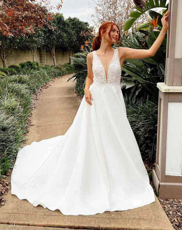 Essense of Australia D3640 - Size 24