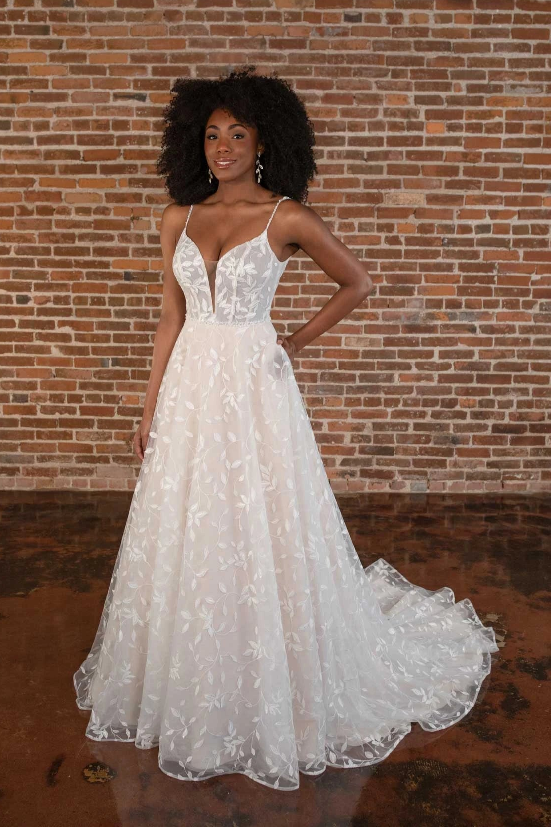 Designer Lace Wedding Dresses On Sale - Luxe Redux Bridal