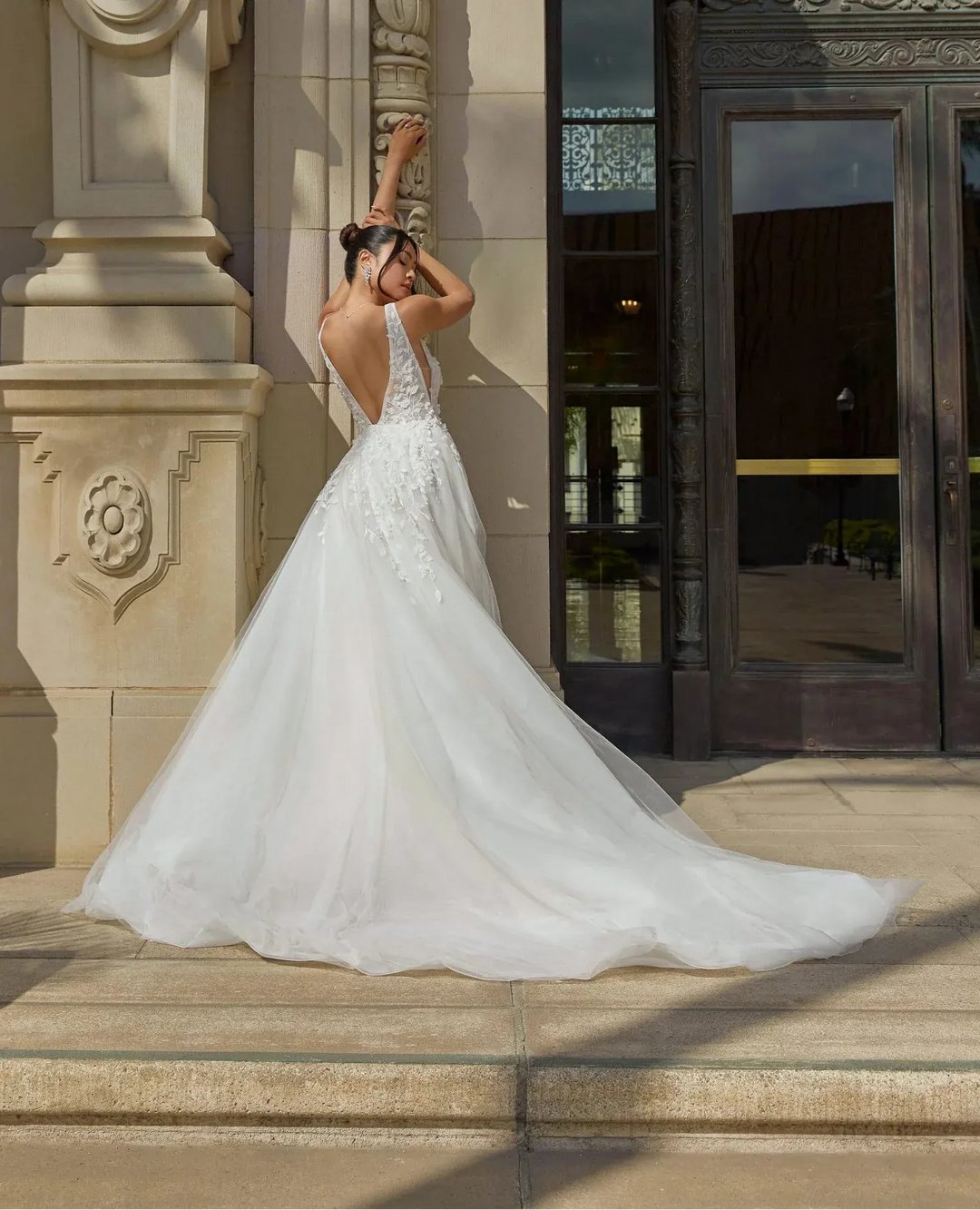 Essense of Australia D3881 + Overskirt - Size 10