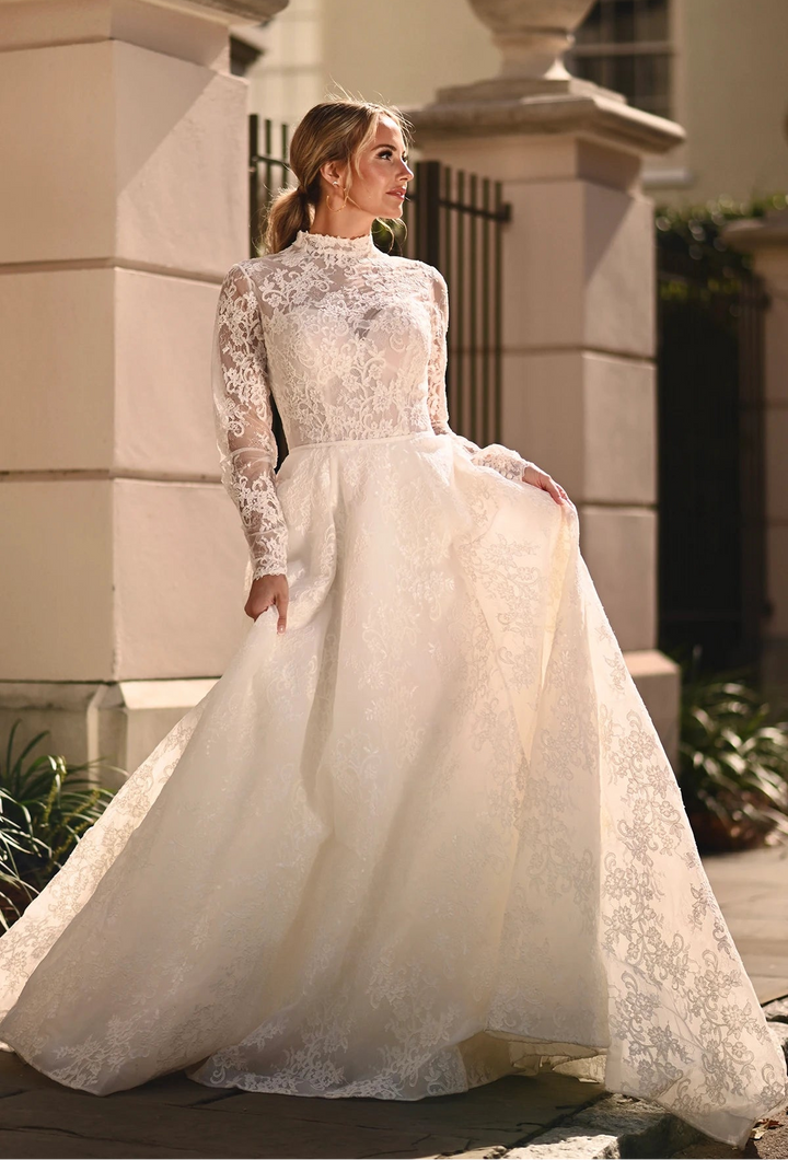 Essense of Australia D4028 - Size 14