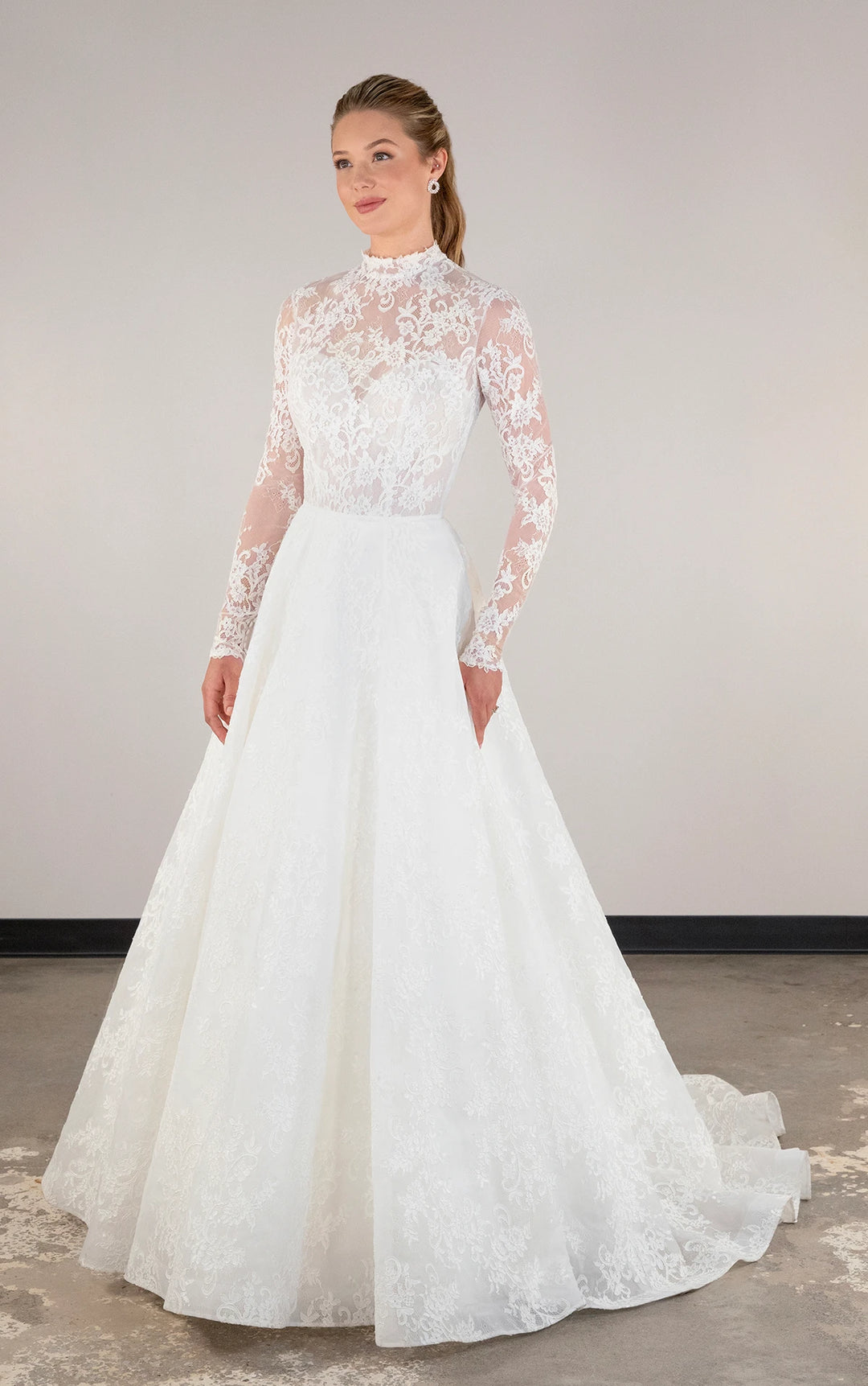 Essense of Australia D4028 - Size 14