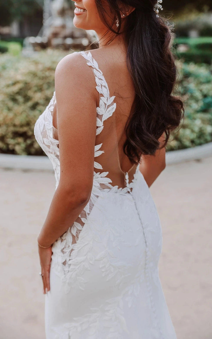 Essense of Australia D4037 - Size 14