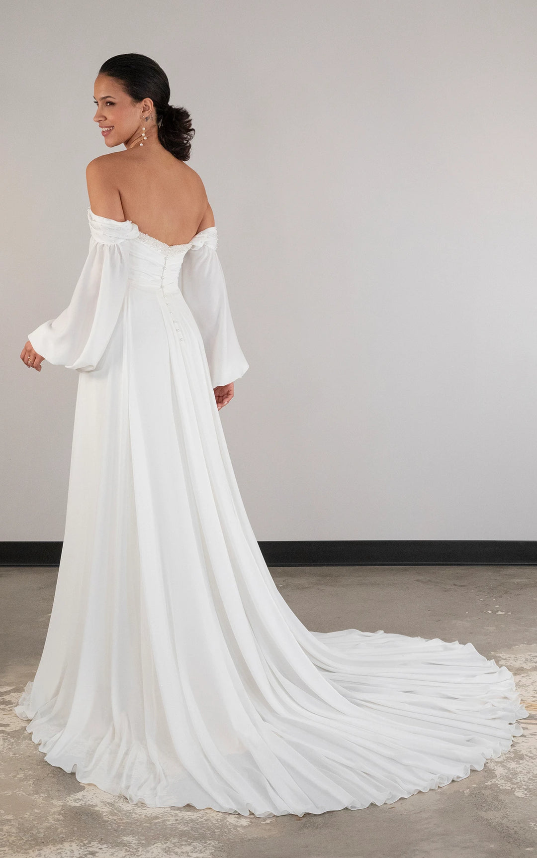 Essense of Australia D4087 - Size 14
