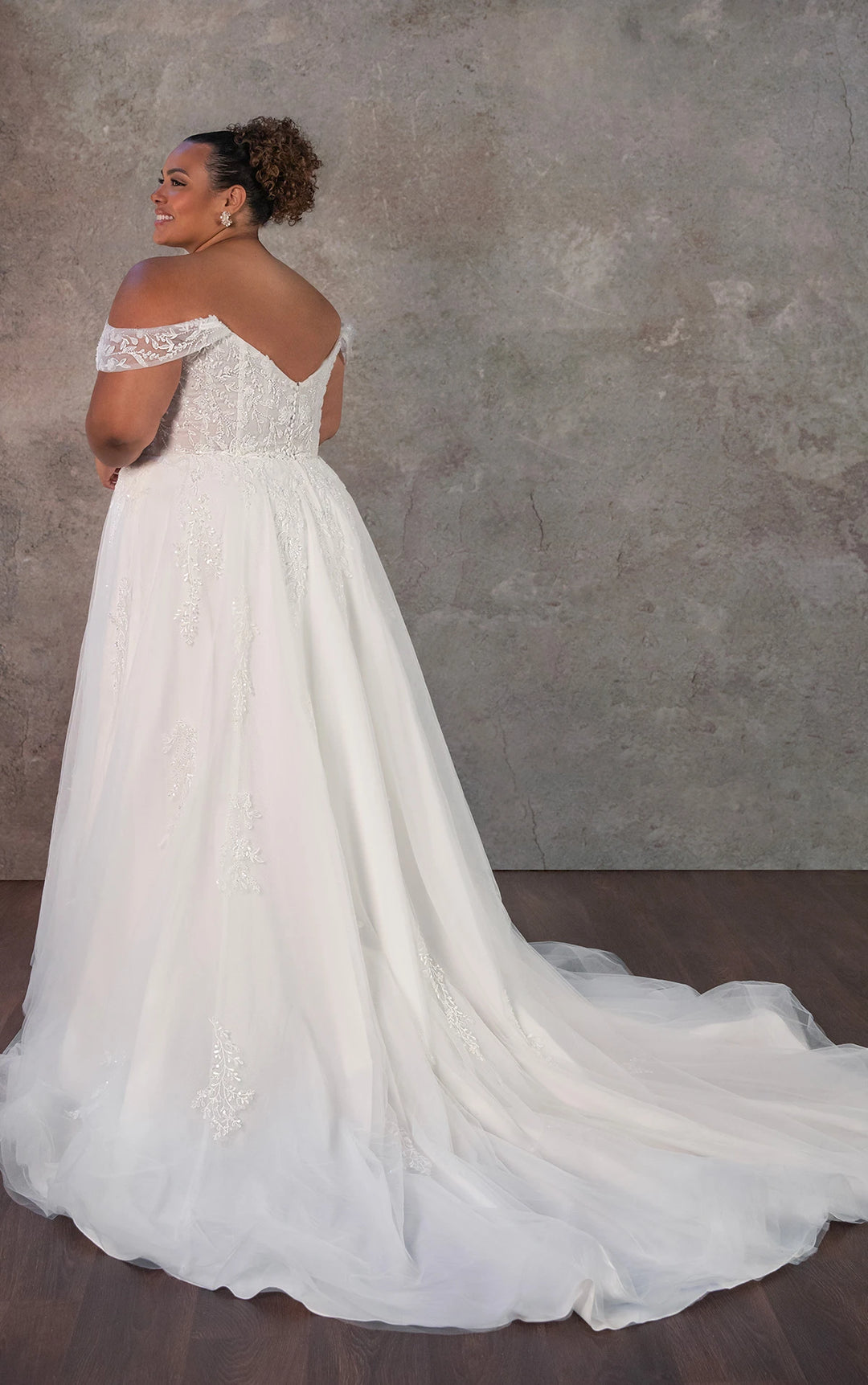 Essense of Australia D4098 - Size 26