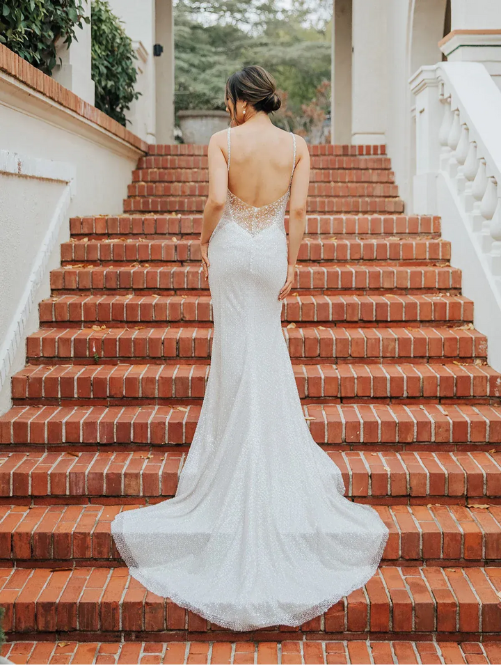 Essense of Australia D4113 - Size 10