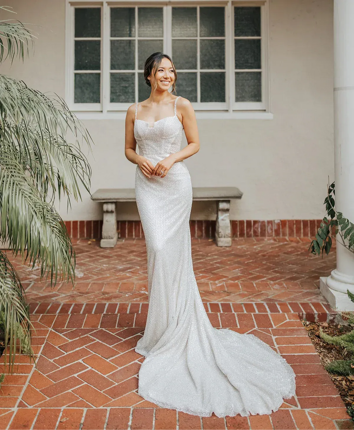 Essense of Australia D4113 - Size 10