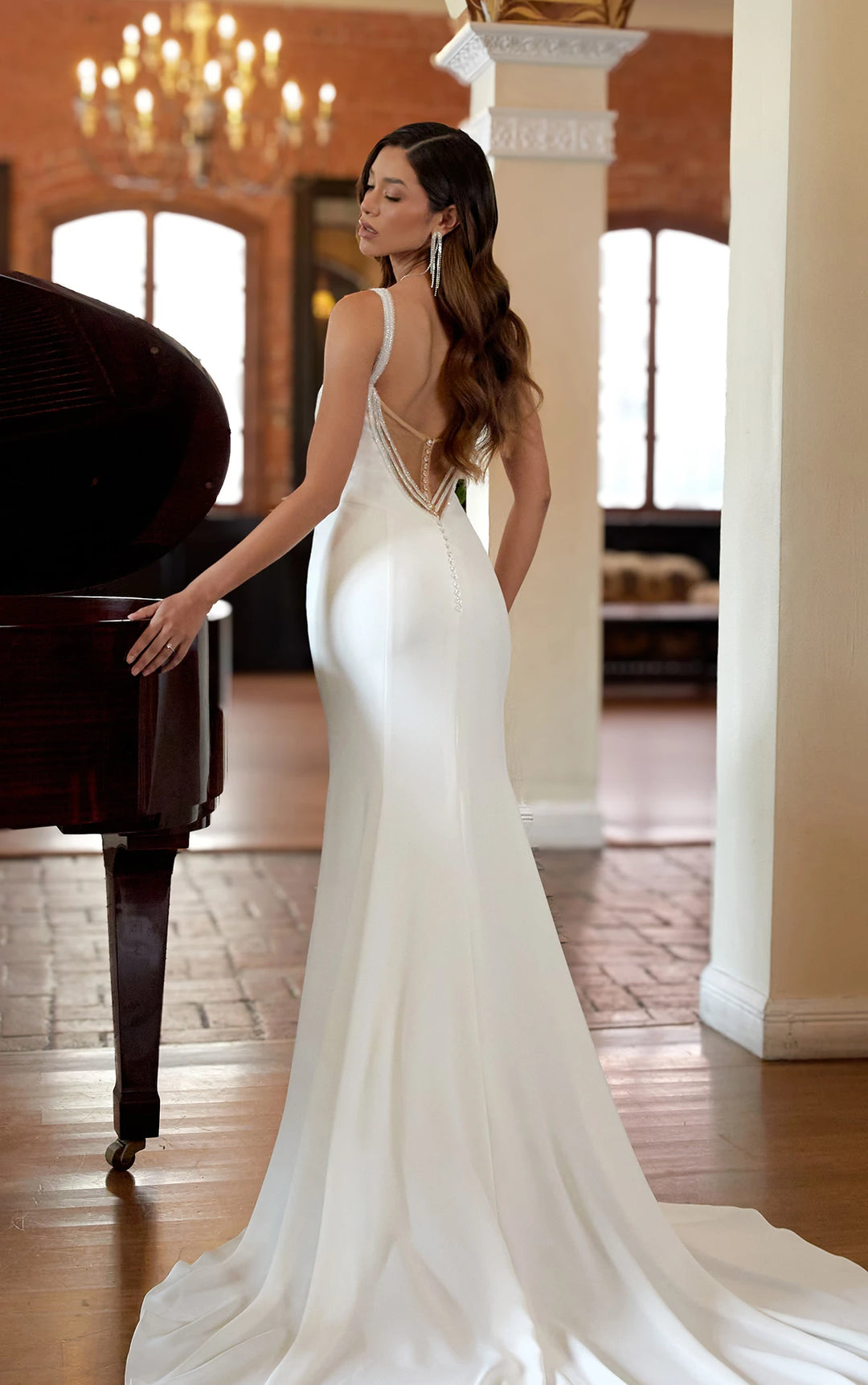 Essense of Australia D4190 - Size 12