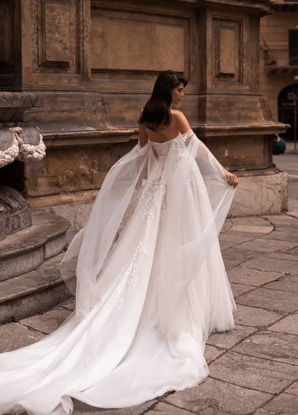 Eva Lendel Wedding Dresses on Sale - Eva Lendel Sample Sale Eva Lendel Wedding Dresses on Sale - Eva Lendel Sample Sale