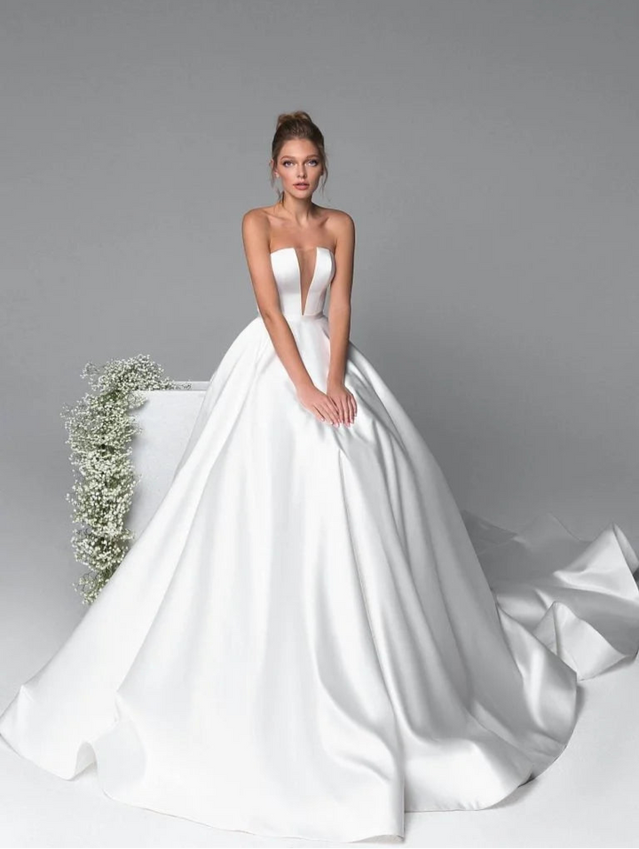 Eva Lendel Aria - Size 14