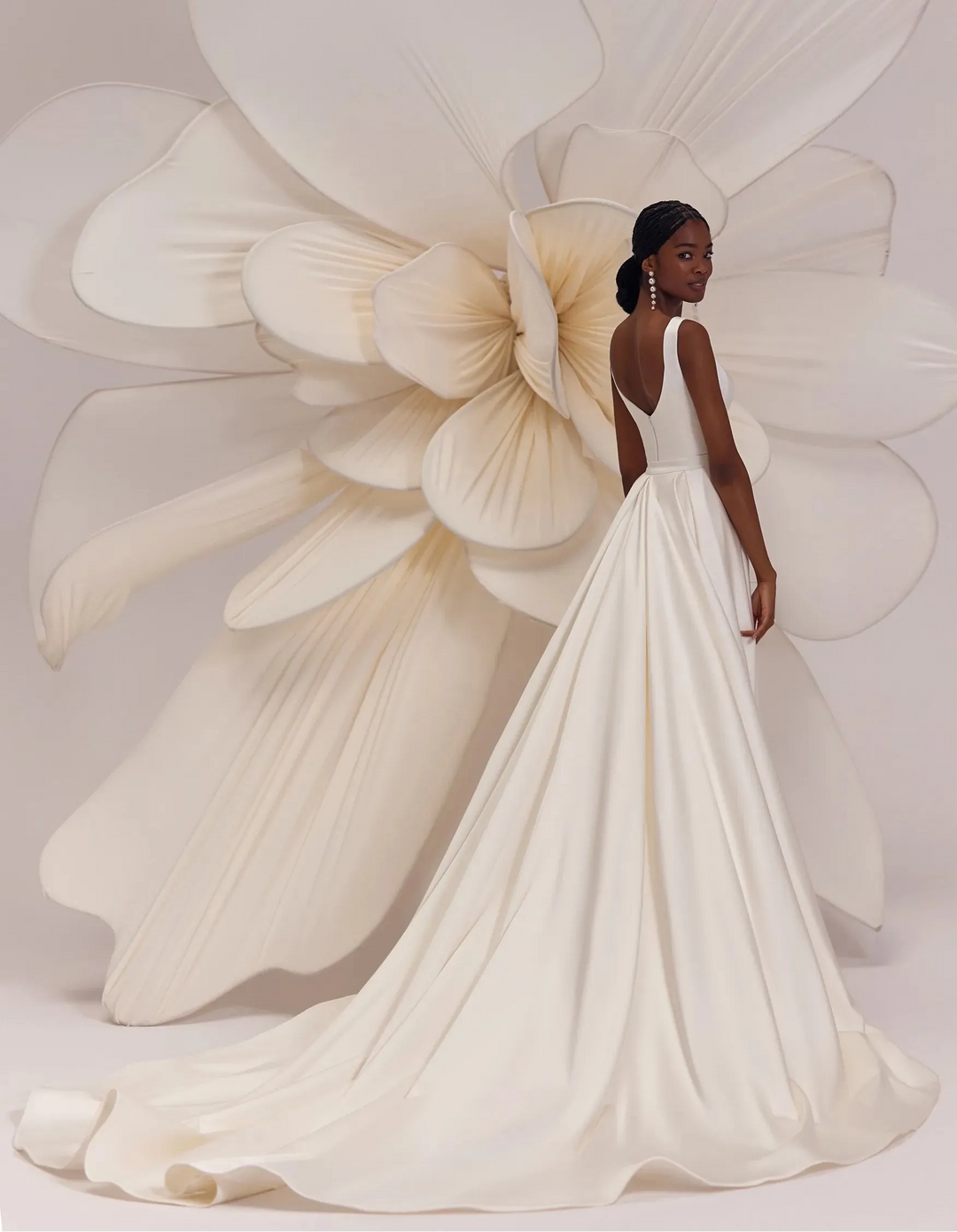 Eva Lendel Percy [Gown Only] - Size 16