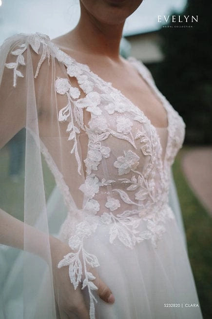 Evelyn Bridal Clara + Cape - Size 10