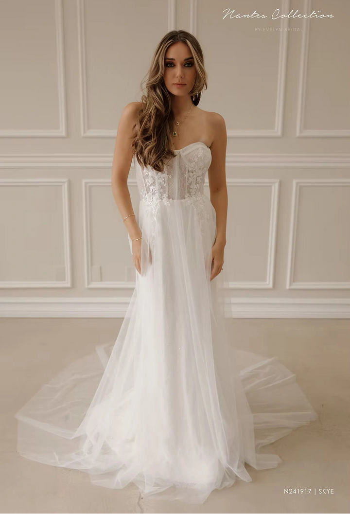 Evelyn Bridal Skye - Size 6