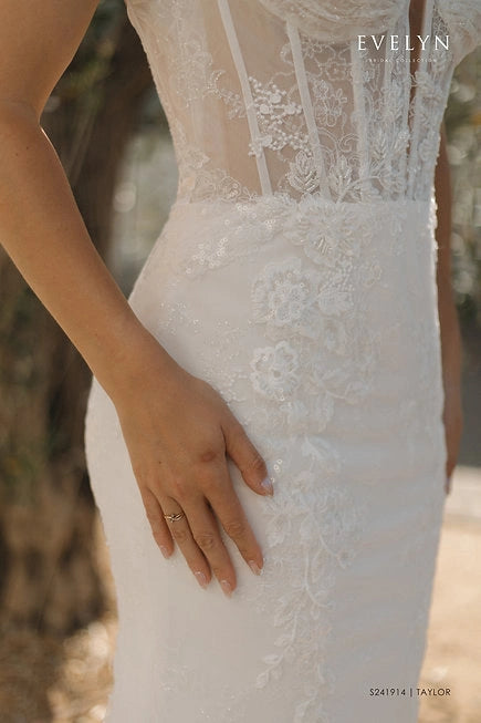 Evelyn Bridal Taylor - Size 18