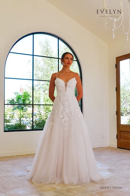 Evelyn Bridal Taytum - Size 8