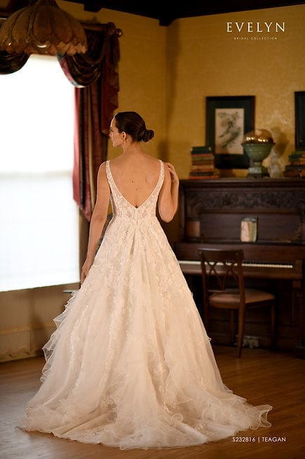 Evelyn Bridal Teagan [Without Ruffles] - Size 16