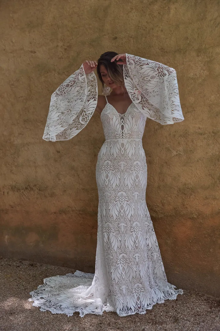 Evie Young Azure - Size 14