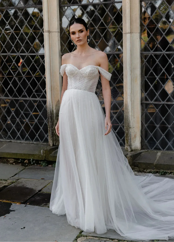 Evie Young Caterina - Size 10