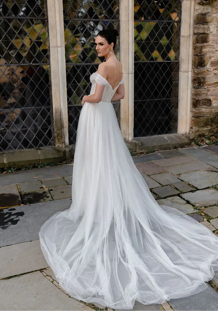 Evie Young Caterina - Size 10