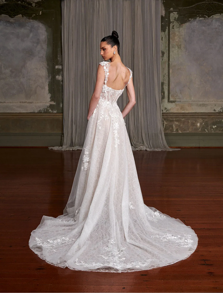 Evie Young Gwen - Size 12