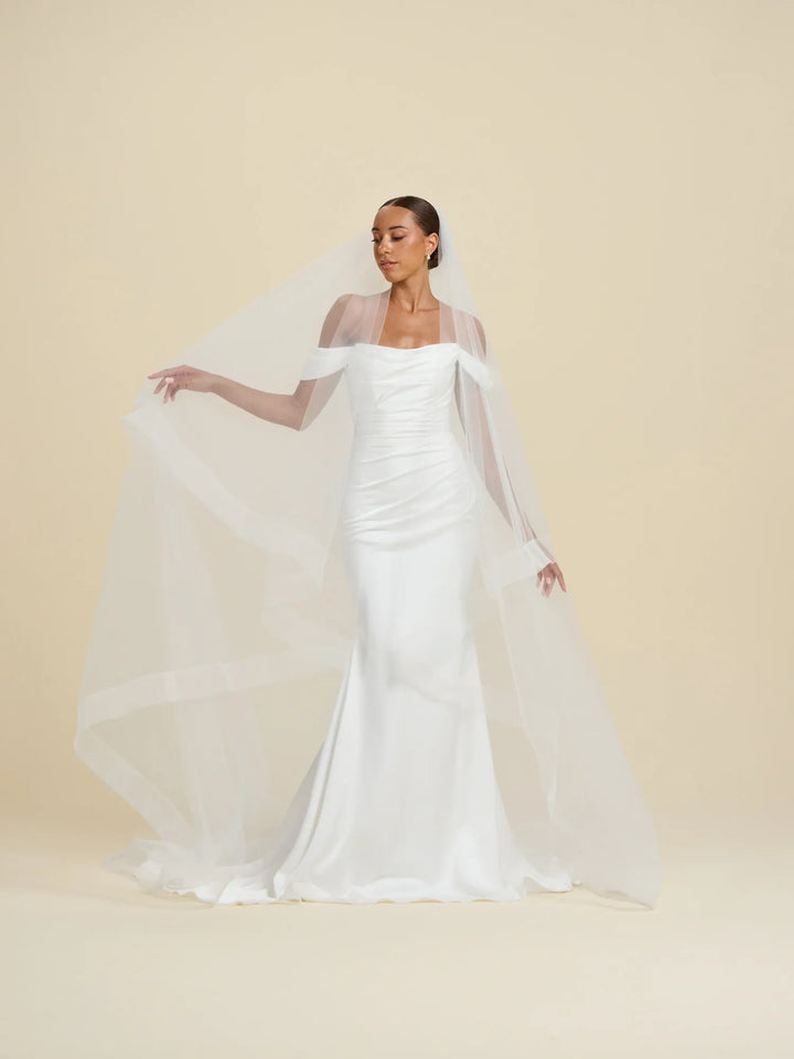 Sara Gabriel Hayley Veil