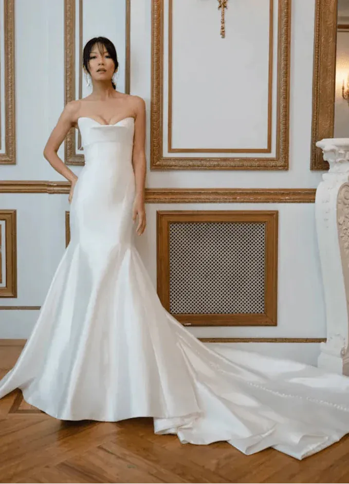 Jenny Yoo Rose Wedding Dress – Strapless Shimmer Twill Fit and Flare Bridal Gown with Ruched Neckline and Long Train – Size 12 – Luxe Redux Bridal