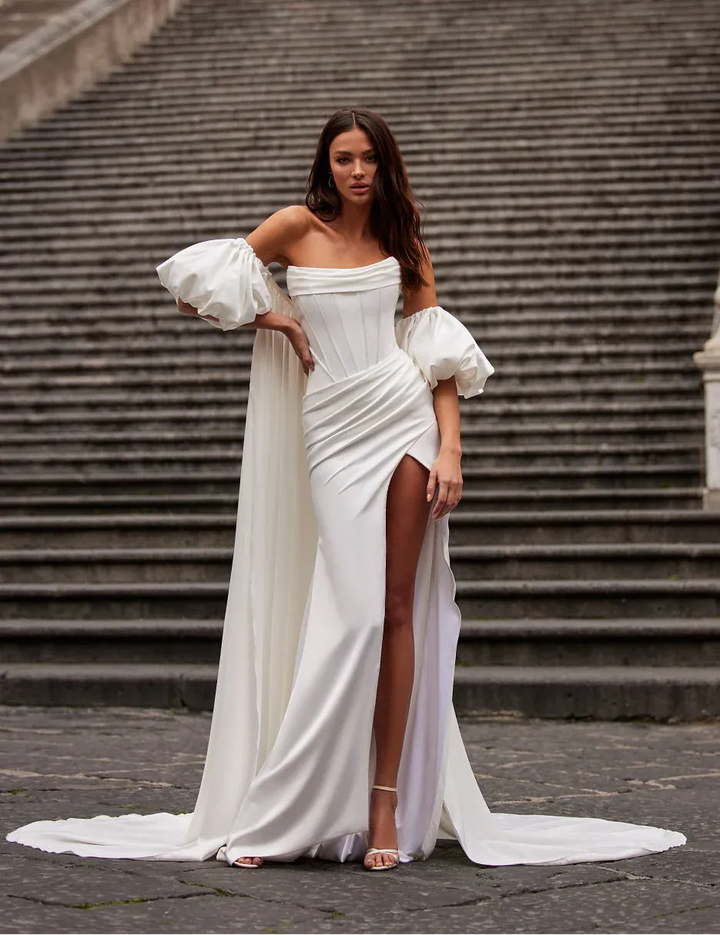 Julie Vino Holly MB24-BC + Cape - Size 10