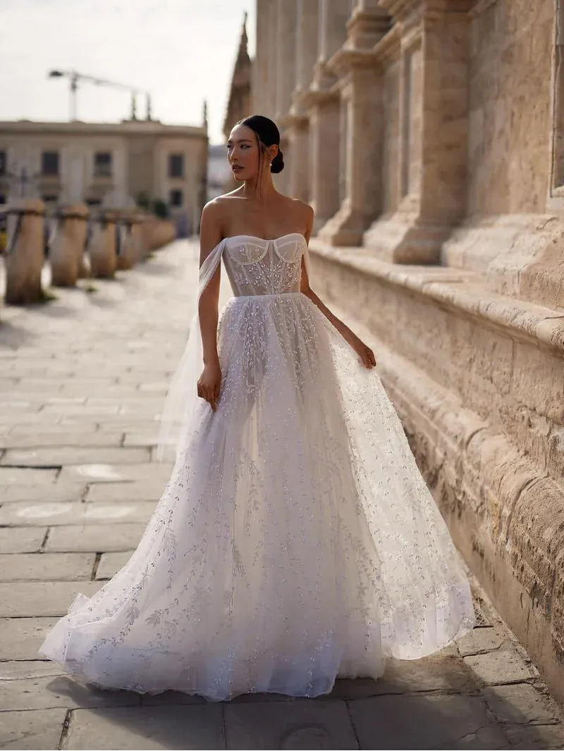 Julie Vino Stephanie 2405 - Size 8