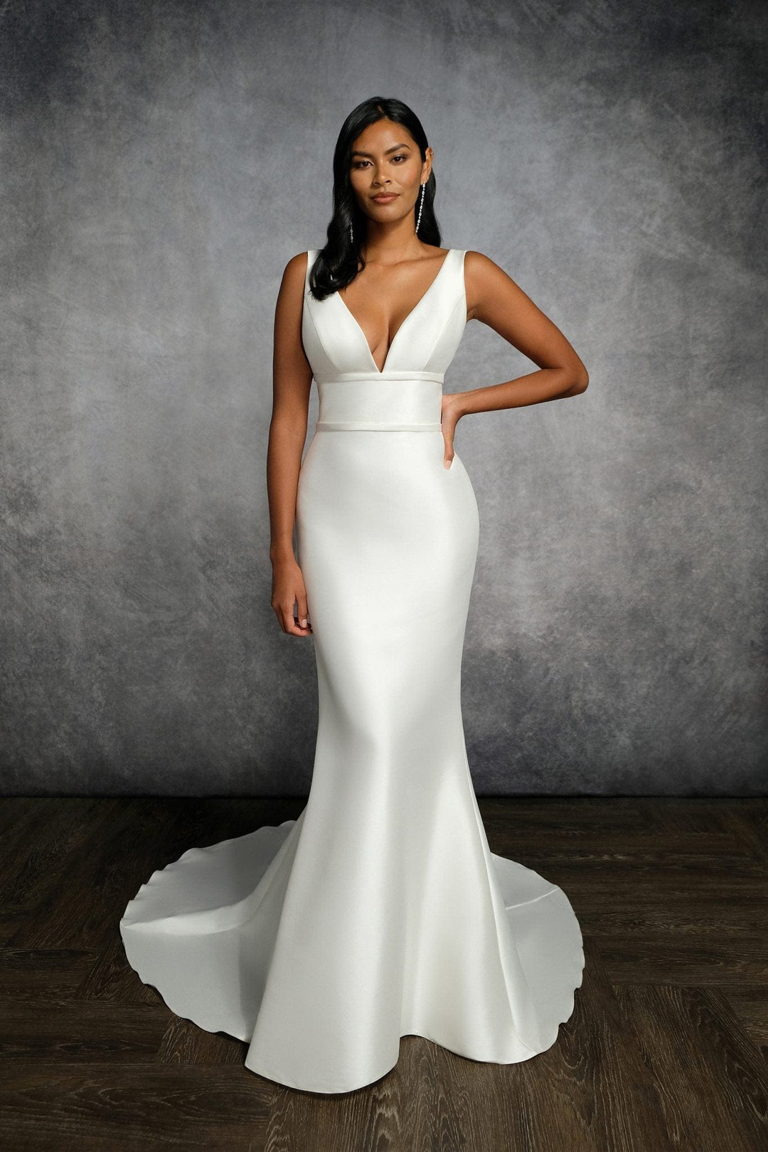 ronald joyce halter neck wedding dress Ronald Joyce Druina Wedding Dress