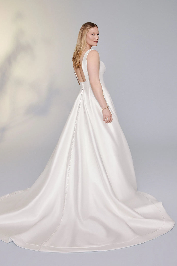 Signature by Justin Alexander 99179 - Size 20