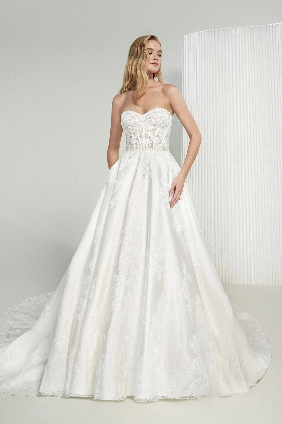 Signature by Justin Alexander 99228 - Size 12
