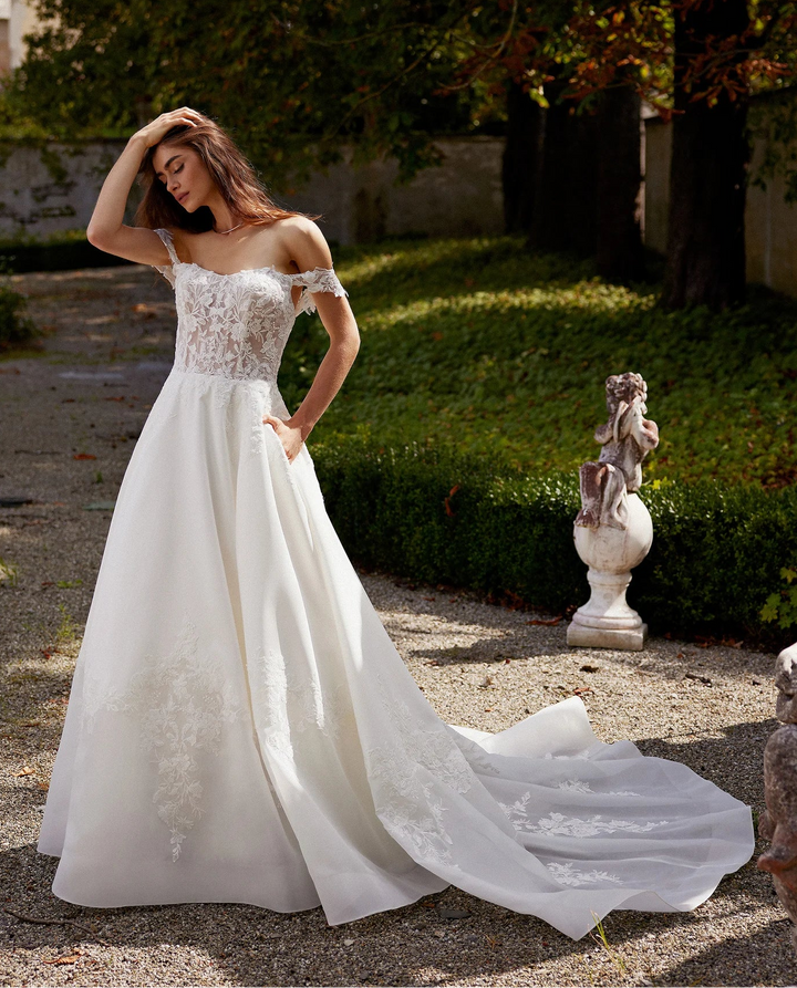 Justin Alexander India - Size 14