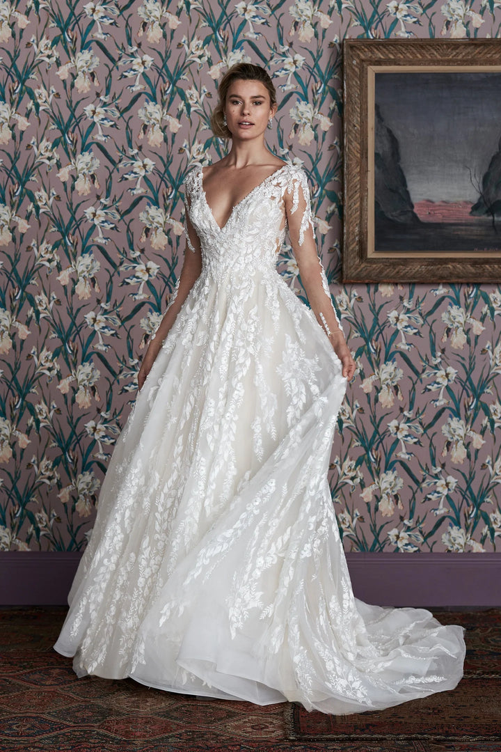 Signature by Justin Alexander Julie - Size 12