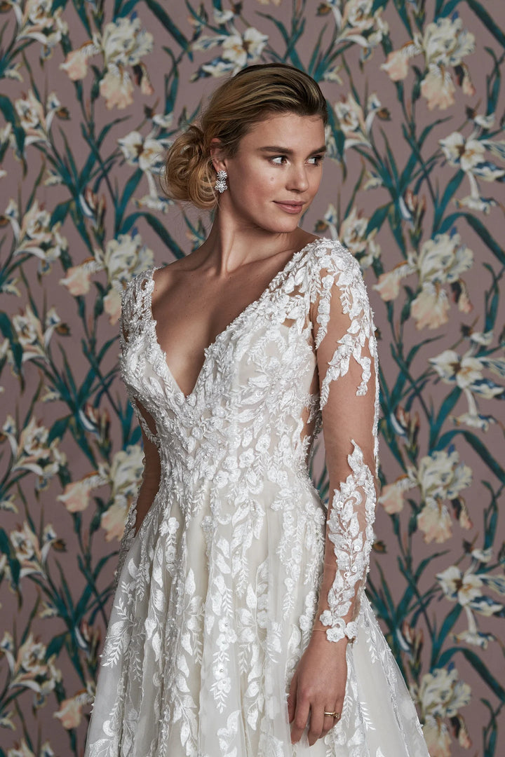 Signature by Justin Alexander Julie - Size 12