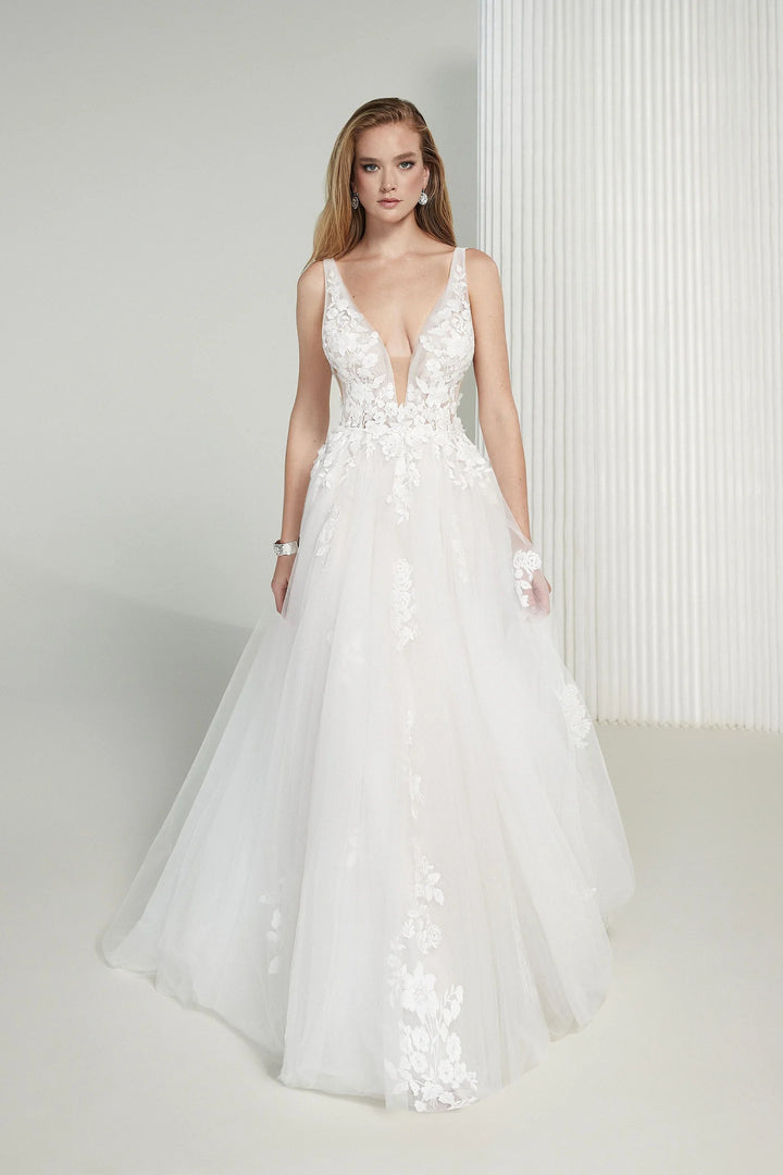 Signature by Justin Alexander Katharine 99213 - Size 6