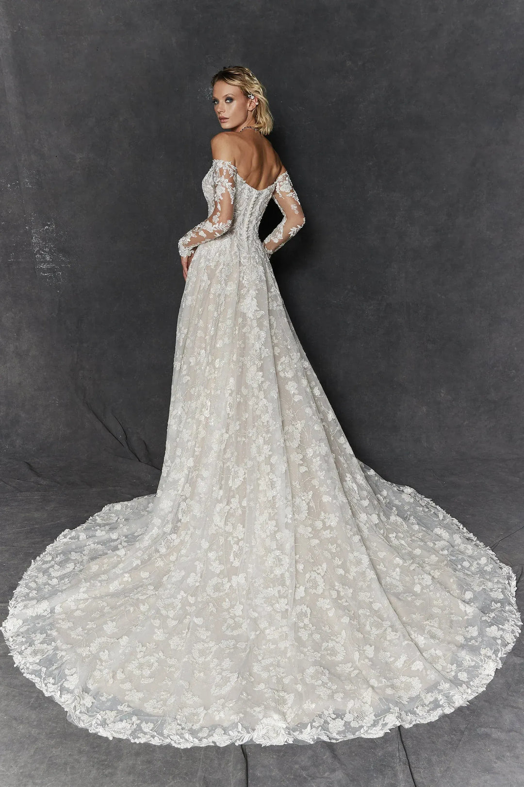Signature by Justin Alexander Lante 99267 - Size 16
