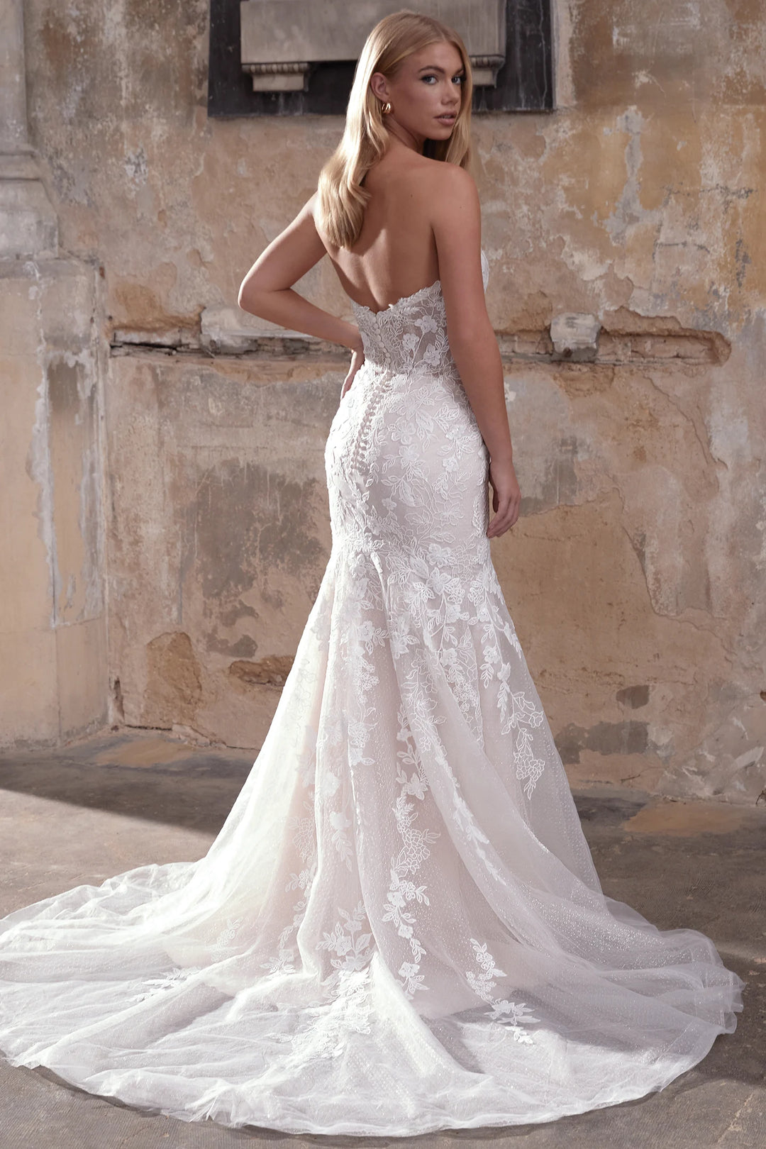 Adore by Justin Alexander Sawyer - Size 10