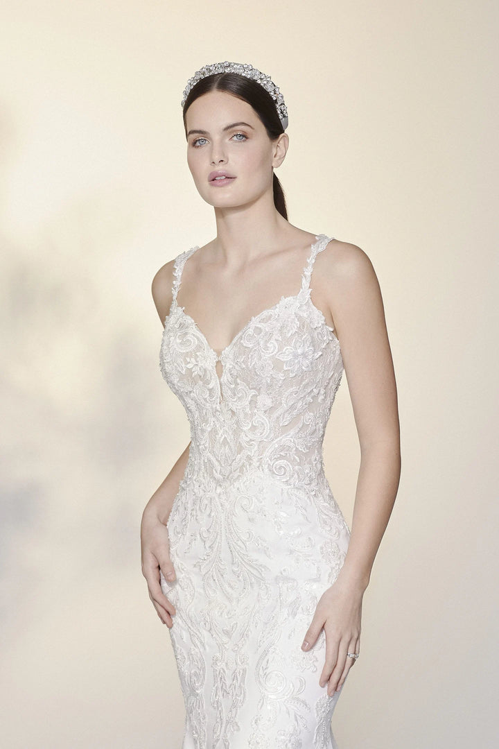 Signature by Justin Alexander Tamara 99205LND - Size 16