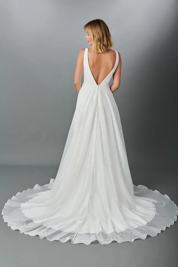 Kelly Faetanini Astrid - Size 20