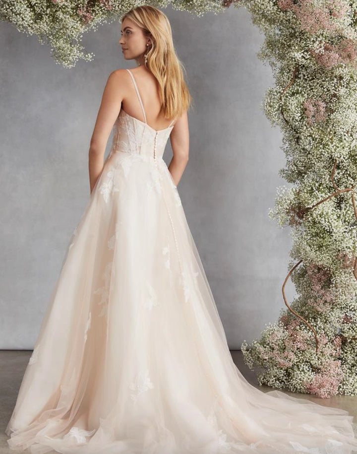 Kelly Faetanini Bella - Size 6