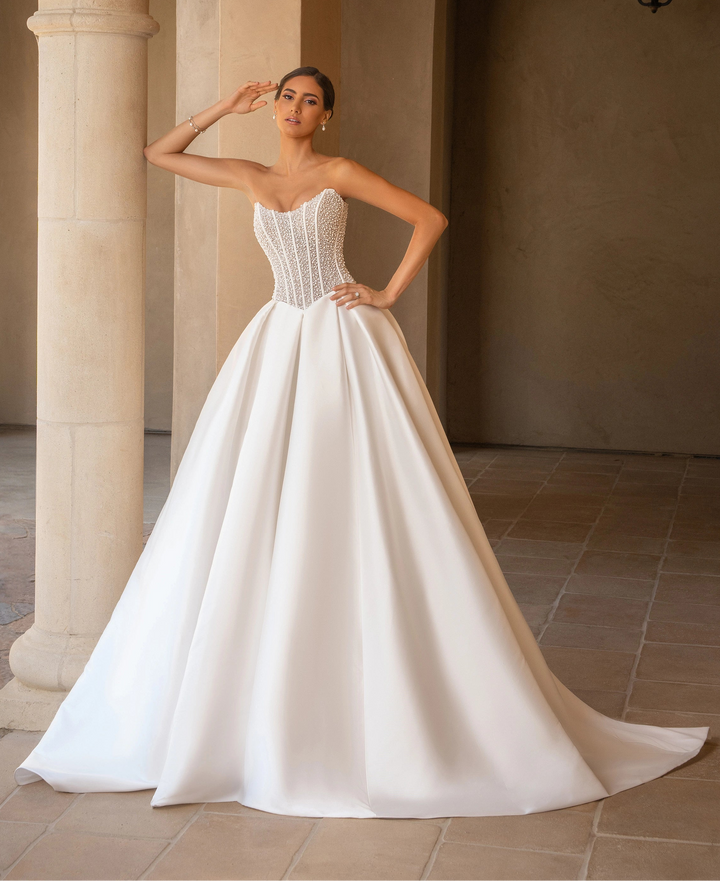 Kitty Chen Amalia - Size 12