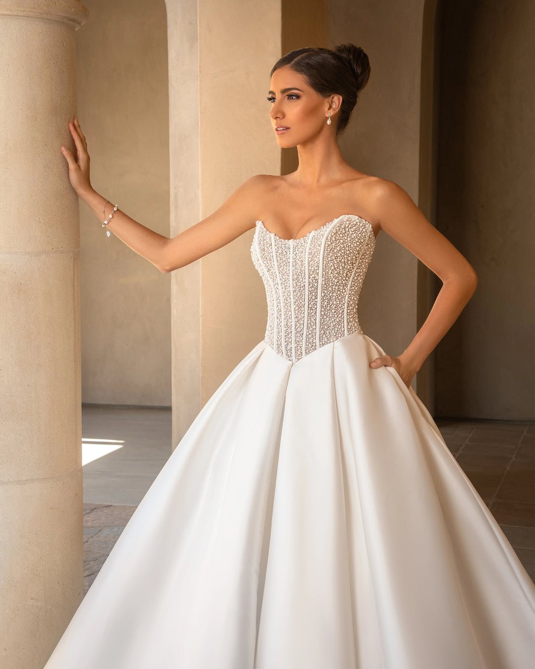 Kitty Chen Amalia - Size 12