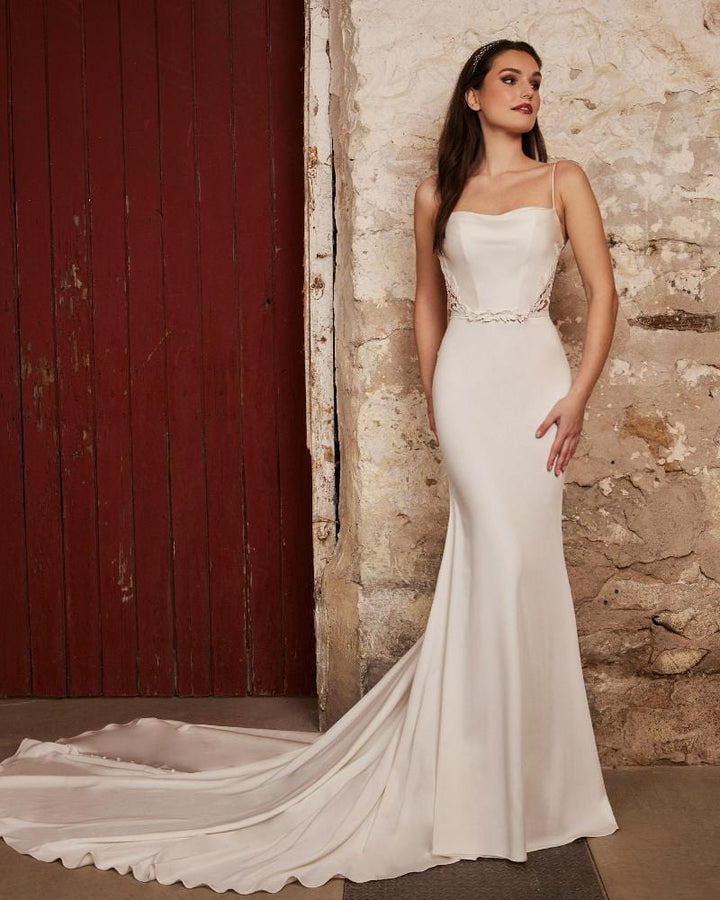 La Perle LP2242 - Size 12