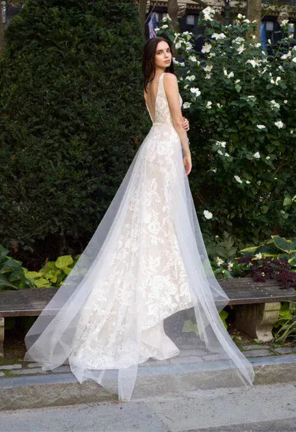 Lazaro Hope 32104 + Overskirt - Size 12