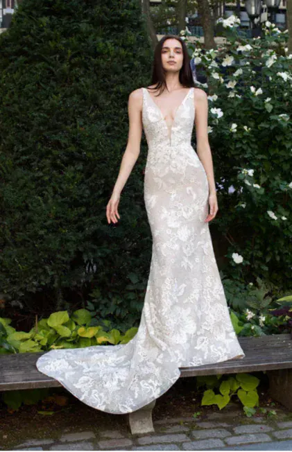 Lazaro Hope 32104 + Overskirt - Size 12